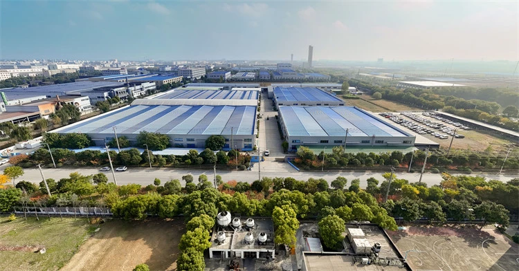 Produkcja kontenerów hybrydowych Diesel+PV+ESS w SILCOAT HYBRID